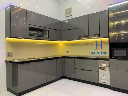 Tủ bếp nhôm cánh kính cường lực