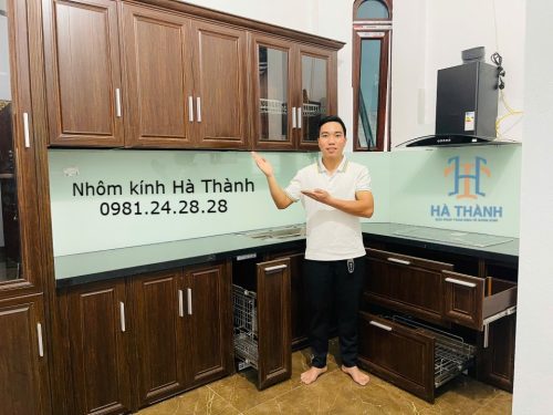 Tủ bếp nhôm màu vân gỗ trắc Hà Nội