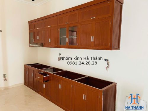tủ bếp nhôm vân gỗ hệ nhôm giá rẻ