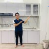 Tủ bếp khung nhôm cánh kính cường lực